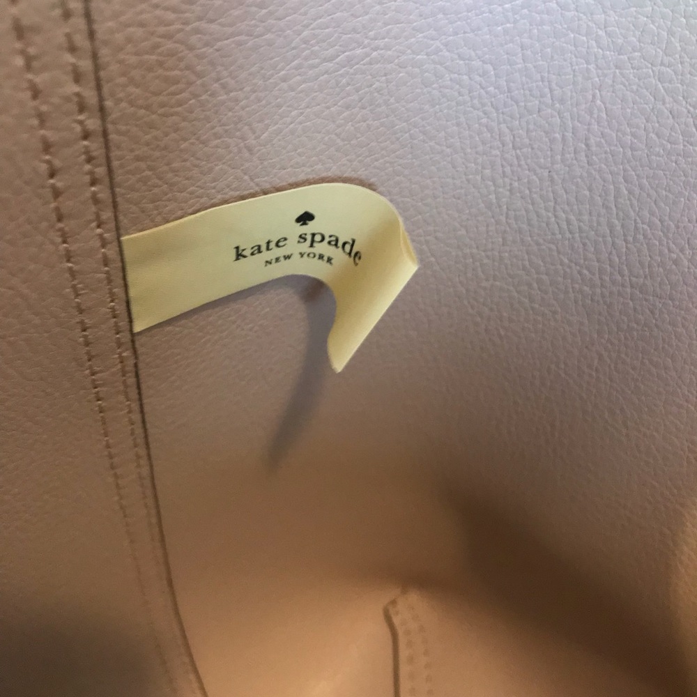 Kate Spade Arch Place Mya Reversible Tote NWT - Picture 6 of 8
